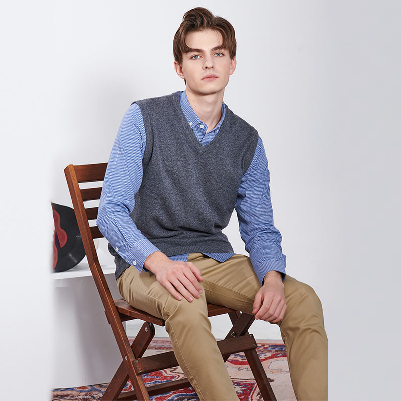 Cara Mengurus Sweater Wool, Kardigan Cashmere, dan Sweater