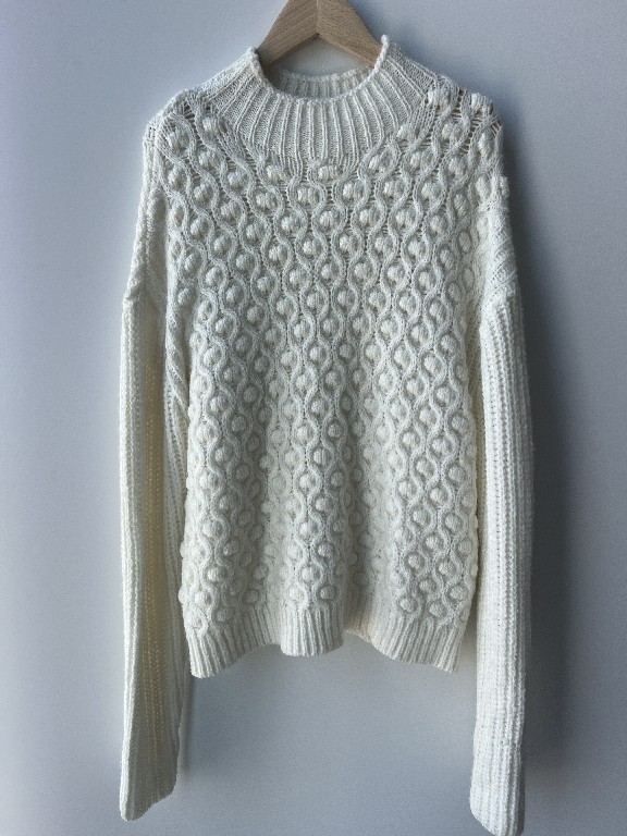 Dot Jacquard Pullover Knit Crew Neck Sweater Wanita