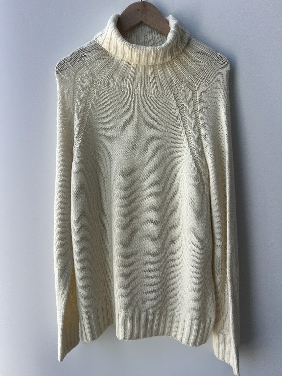 Sweater wanita pullover leher roll pullover