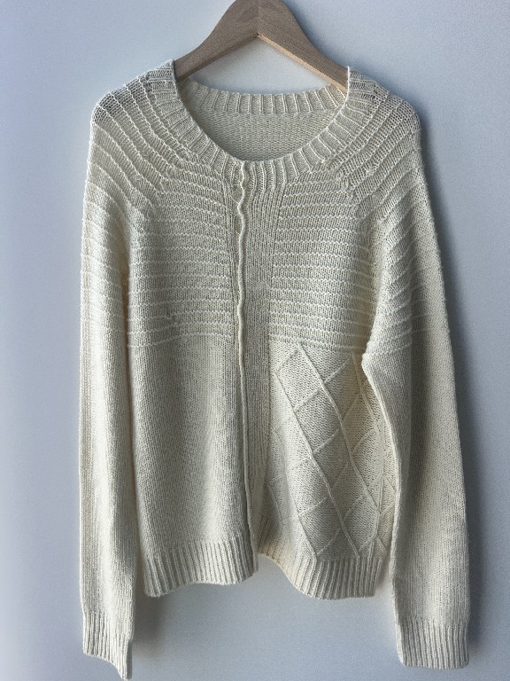 White Jacquard Pullover Wanita Sweater Knit
